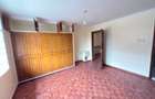 4 Bed Townhouse with En Suite at Lavington - 11