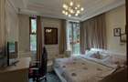 6 Bed Townhouse with En Suite at Lavington Road - 6