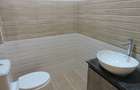 4 Bed Apartment with En Suite in Parklands - 6