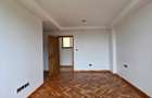 4 Bed Apartment with En Suite in Spring Valley - 14