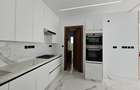 6 Bed Villa with En Suite in Lavington - 4