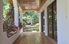 4 Bed House with En Suite in Nyari - 18
