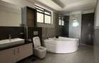 4 Bed Apartment with En Suite in Riverside - 6
