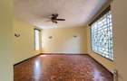5 Bed House with En Suite in Gigiri - 12