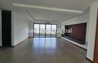 4 Bed Apartment with En Suite in Riverside - 2