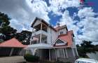 5 Bed Townhouse with En Suite at Mimosa - 3