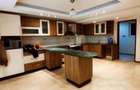 5 Bed Townhouse with En Suite at Lavington - 2