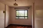 3 Bed Apartment with En Suite at Hatheru Road - 11
