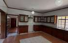 5 Bed House with En Suite in Runda - 3