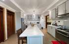 5 Bed House with En Suite at Kerarapon Drive - 9