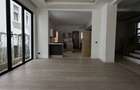 5 Bed Townhouse with En Suite in Lavington - 3