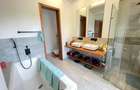 3 Bed House with En Suite in Rosslyn - 9