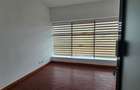 2,734 ft² Office with Service Charge Included at Riverside Drive - 3