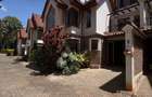 4 Bed Townhouse with En Suite in Lavington - 4