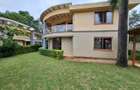 5 Bed Townhouse with En Suite in Lavington - 6