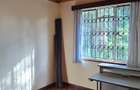 4 Bed House with En Suite in Nyari - 15