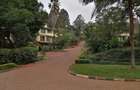4 Bed Townhouse with En Suite in Spring Valley - 3