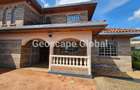 4 Bed House with En Suite in Nyari - 1