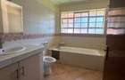 4 Bed Townhouse with En Suite in Runda - 6