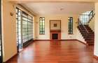 4 Bed Villa with En Suite in Redhill - 38