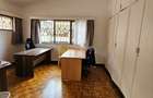 5 Bed House with En Suite in Westlands Area - 10