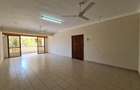 3 Bed Apartment with En Suite in Nyali Area - 15