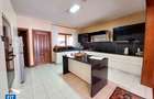 3 Bed Apartment with En Suite in Parklands - 7