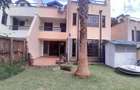 5 Bed Townhouse with En Suite at Lavington - 3