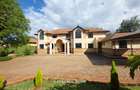 5 Bed House with En Suite in Runda - 2