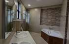 4 Bed Apartment with En Suite in Westlands Area - 6