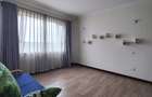3 Bed Apartment with En Suite at City Park - 9