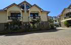 5 Bed Townhouse with En Suite at Lavington Green - 4