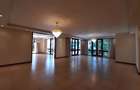 4 Bed Apartment with En Suite in Riverside - 1