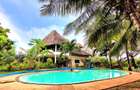 3 Bed Villa with En Suite in Diani - 1