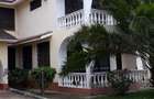 4 Bed House with En Suite at Near Serena Hotel - 1