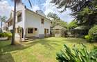 4 Bed Townhouse with En Suite at Lavington Green. - 4