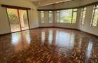 4 Bed Townhouse with En Suite in Lavington - 6