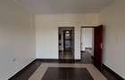 2 Bed Apartment with En Suite at Hatheru Road - 5