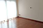 5 Bed Townhouse with En Suite at Convent Drive - 2