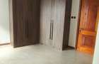 Serviced 4 Bed Apartment with En Suite at Riverside - 18