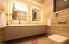 3 Bed Apartment with En Suite at Riverside Drive - 11