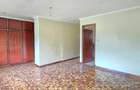 5 Bed Townhouse with En Suite at Mandera Road - 17