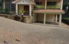 5 Bed Townhouse with En Suite in Lavington - 19