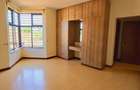 6 Bed Townhouse with En Suite at Convent Drive - 14