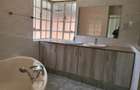 4 Bed House with En Suite in Gigiri - 12