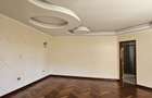 6 Bed House with En Suite in Runda - 16