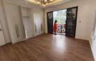 5 Bed House with En Suite at Lavington Green - 10