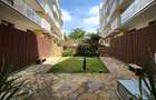 Serviced 2 Bed Apartment with En Suite in Garden Estate - 19