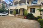 4 Bed Townhouse with En Suite in Lavington - 1