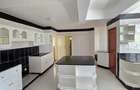 4 Bed House with En Suite in Runda - 9